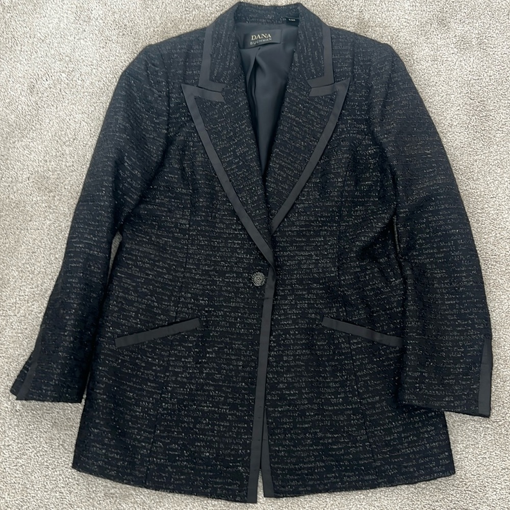 Black Shimmer festive blazer. Dana Bachman